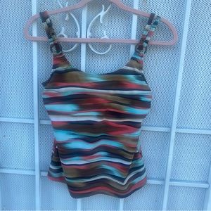 Croft & Barrows women’s 10 Tankini top underwire adjustable straps